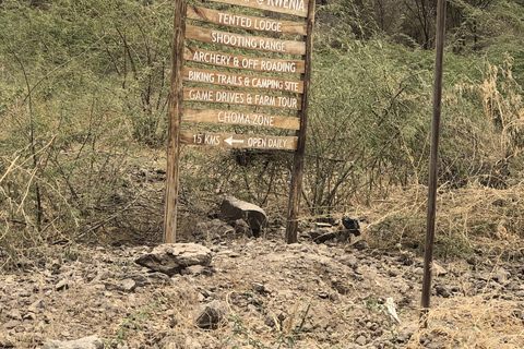 Nairobi: Excursión de un día al Lago Magadi con experiencia en campo de tiro