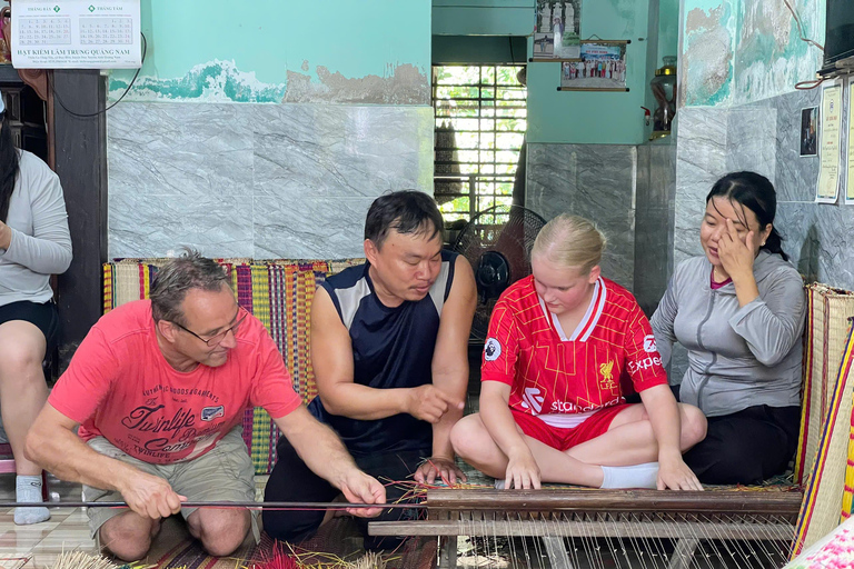 Hidden Craft Villages: Hoi An Countryside Bike Experience