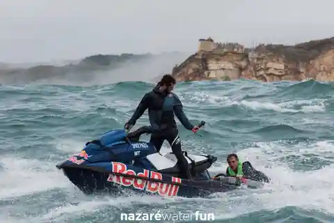 Nazaré: Experience Big Waves Zone on Jet Ski with Sled