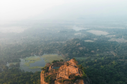Colombo: Sigiriya Rock Fortress & Dambulla Cave Temple Tour