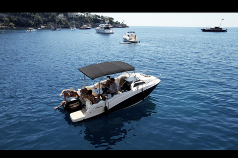 Nice: Private Boat Tour to Monaco with Wine and Stops