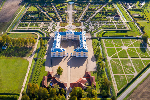 Da estação de comboios de Jelgava (Riga): colina das cruzes, Rundale