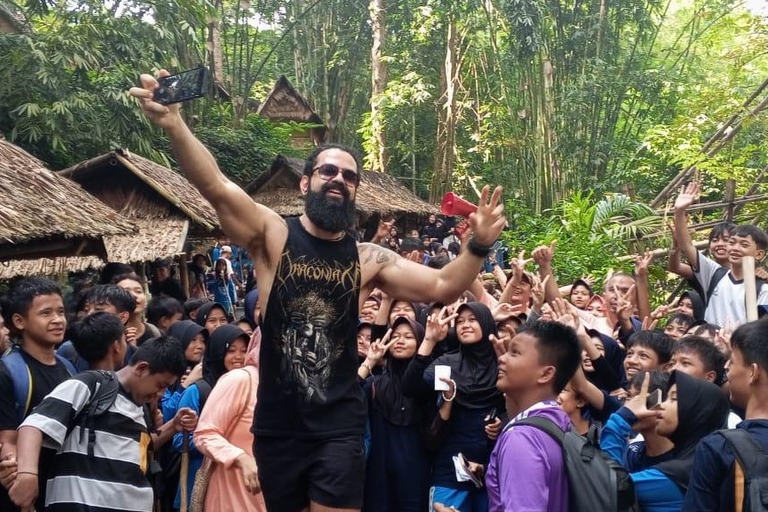 Tour di un giorno del villaggio e dell&#039;inseguitore Baduy di Jakarta