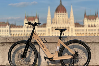 Budapest: Guided Downtown Electric Bike Tour