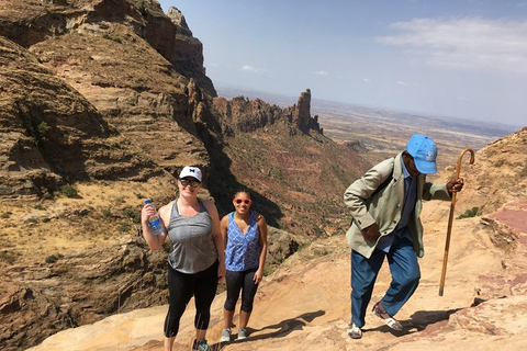 Tigray: iglesias rupestres de Gheralta, Axum y templo de YehaTigray: iglesias rupestres y montañas de Gheralta (2 días)