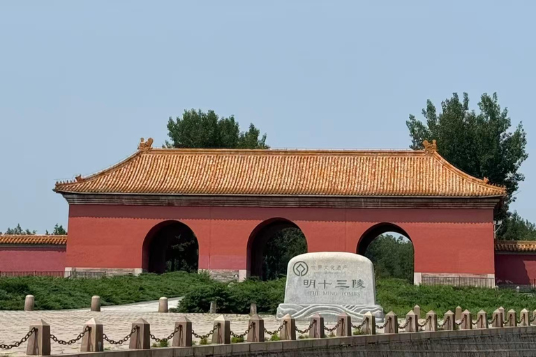 Beijing: All-Inclusive Great Wall & City Highlights Tour The Great Wall+Lunch+Square+Forbidden City & Licensed Guide