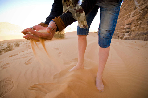 Från Wadi Rum: 4 timmars jeeptur eller jeeptur vid solnedgångenFrån Wadi Rum: 4-timmars kvällstur med jeep utan solnedgång