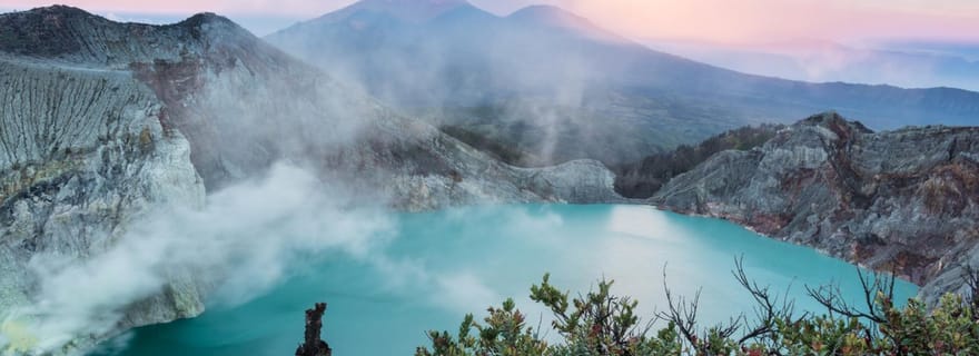 Trek du cratère d'Ijen à la flamme bleue : expérience volcanique et sulfureuse
