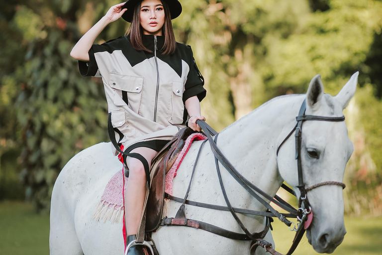 Loire Valley: Private Horse Ride, Castles, Orchards & Photos