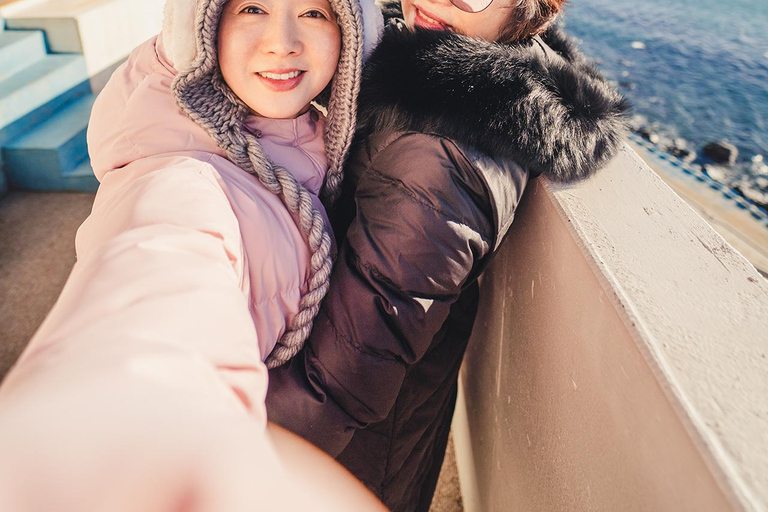 Busan: Private Photography Walk at Huinnyeoul Village