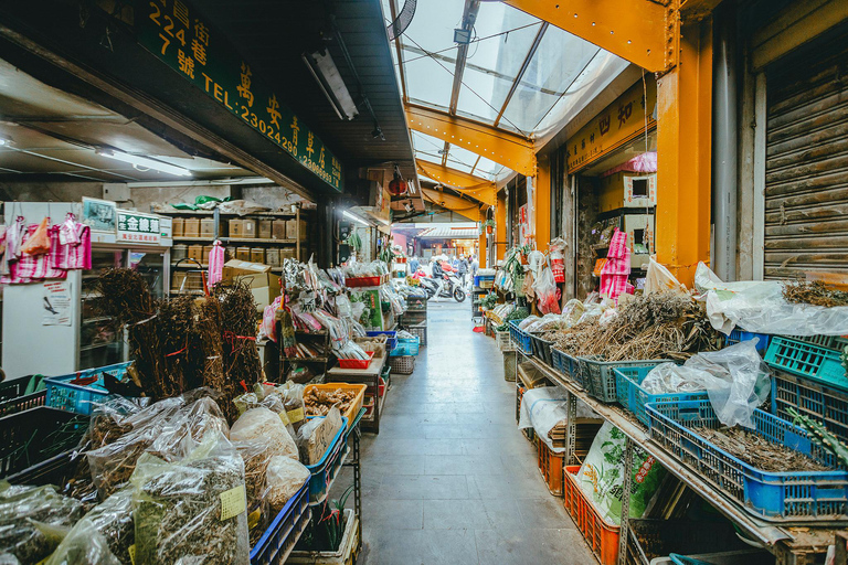 Taipei Tastes Food Tour with 12+ Tastings