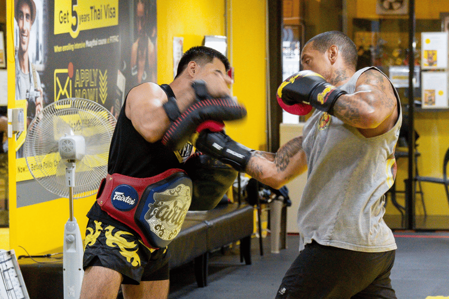 Bangkok: 1:1 Muay Thai lernen + kostenlose Muay Thai Shorts & Abholung. Foto: GetYourGuide