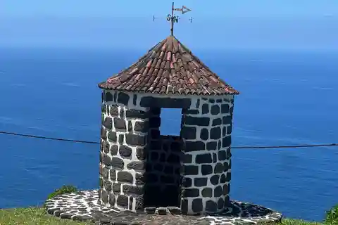 São Miguel: Ganztagestour in den Norden mit privater Tour und Kuhmelken