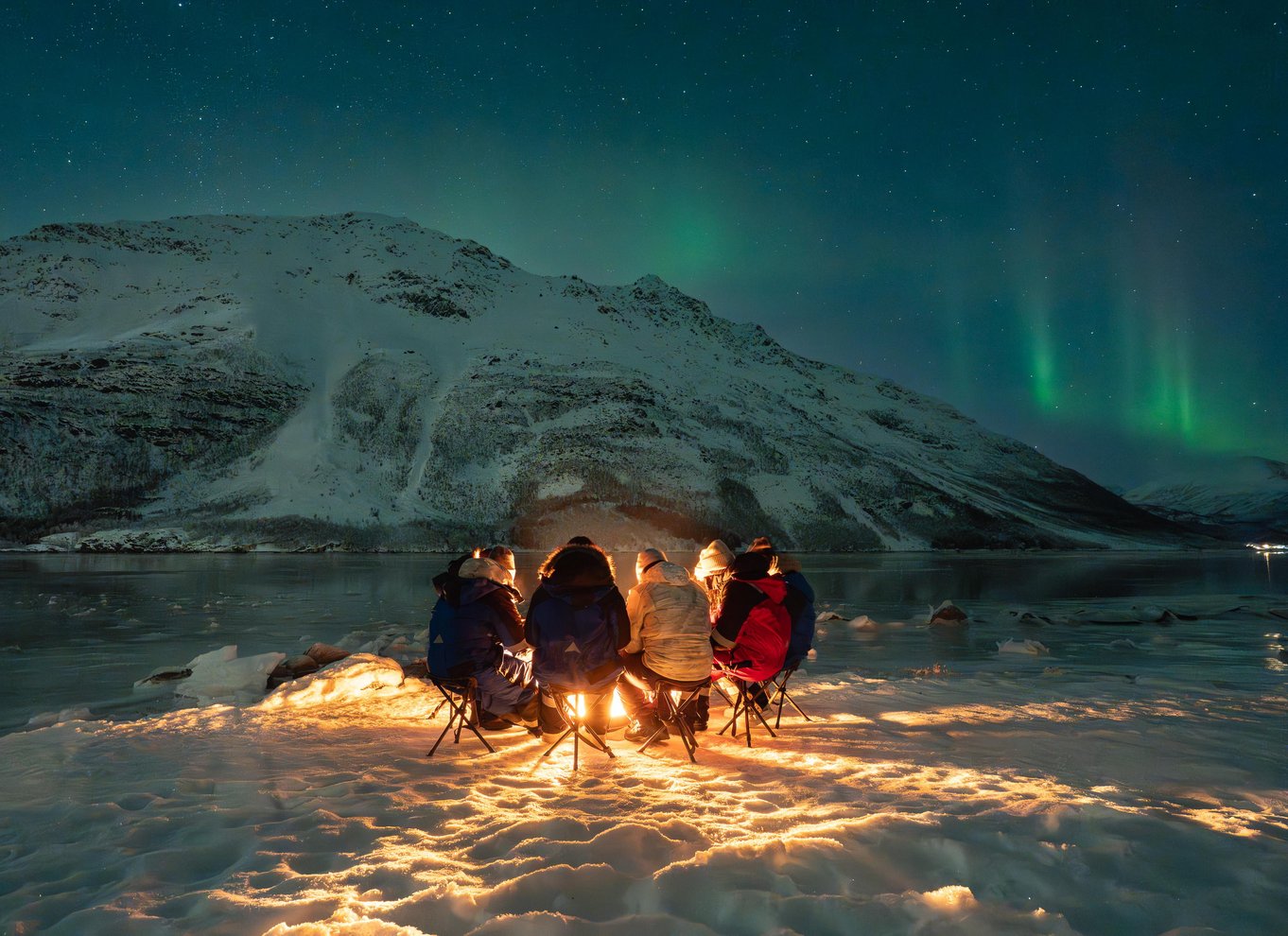 Tromsø: Nordlys i minibus med gratis fotos og et varmt måltid