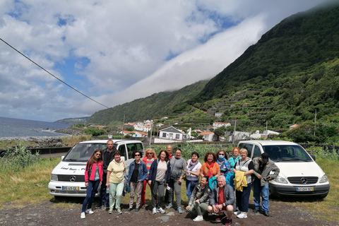 Visite de l&#039;île de São Jorge avec options de plongée en apnée et de randonnée