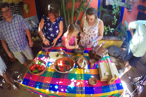 El Quelite: Molcajete Salsa en Tortilla Maken Workshop