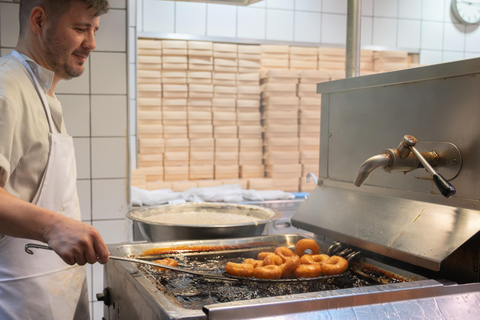 Classic Athens Food Tour with Local Drink & Market Visit Athens: Street Food Tour with Local Guide and 6 Tastings