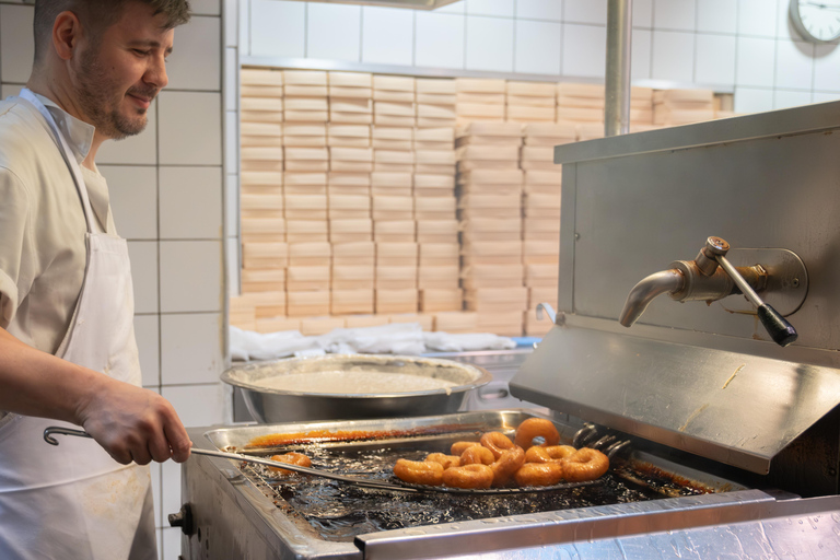 Classic Athens Food Tour with Local Drink & Market Visit Athens: Street Food Tour with Local Guide and 6 Tastings