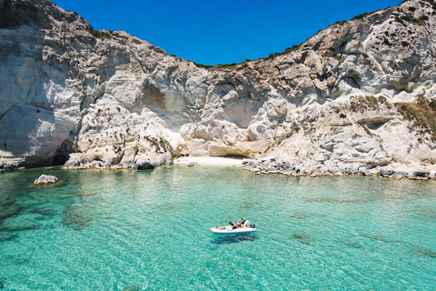 Cagliari: Boat Excursion along the Coast with a Swim and Aperitif Cagliari: Fast Boat Excursion along the Coast with Swimming and Aperitif