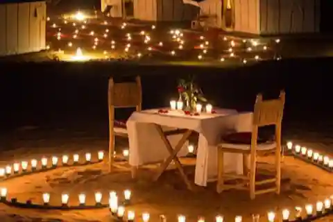 Cena magica nel deserto di Agafay sotto le stelle e passeggiata in cammello