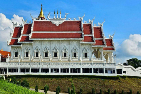 Chiang Mai: Templi del Buddha bianco, blu e grande a Chiang Rai