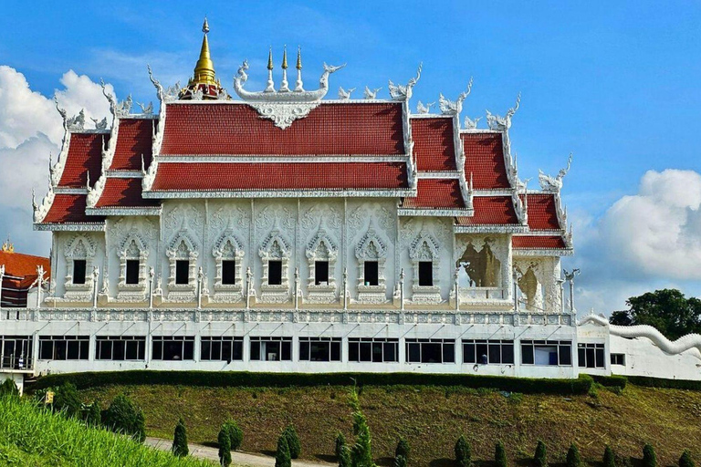 Chiang Mai : Temples du Bouddha blanc, du Bouddha bleu et du Grand Bouddha à Chiang Rai