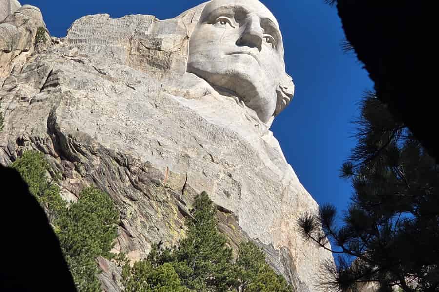 Von Rapid City aus: Mt. Rushmore-Crazy Horse-CSP Wildlife Loop. Foto: GetYourGuide Von Rapid City aus: Mt. Rushmore-Crazy Horse-CSP Wildlife Loop. Foto: GetYourGuide