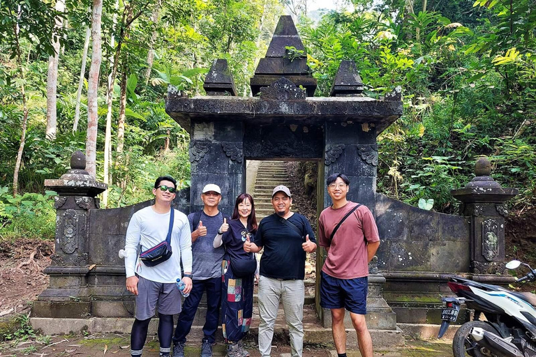 Yogyakarta: Świątynia Selogriyo i miękki trekking po tarasach ryżowych