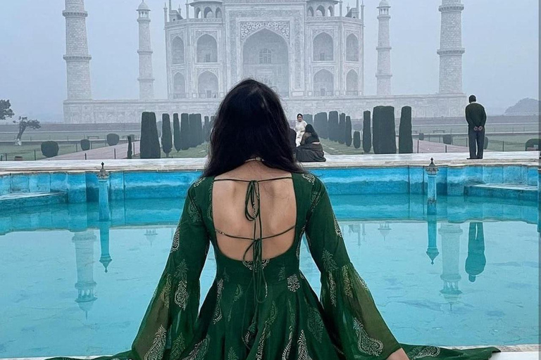 Desde Delhi: Taj Mahal Agra Tour Privado de un Día con TrasladosAgra Tour Privado de un Día con Traslados - CON TARIFA DE ENTRADA