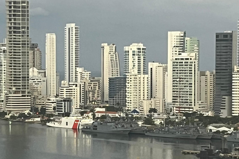 CARTAGENA: BIKE RIDE WITH LUNCH AT BOURDAIN'S FAVORITE SPOT