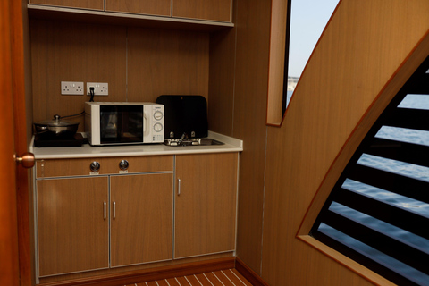 Doha: Sailing| Sea views| Private | 974 Cruises Houseboats Sail from Box Park Marina