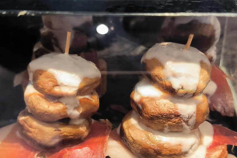 جولة عشاق الطعام في بامبلونا لأفضل البينثوس!جولة عشاق الطعام في بامبلونا لأفضل البينتكسوس!