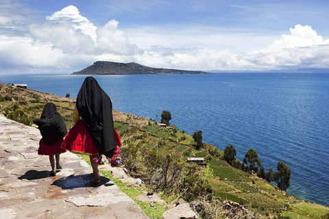 From Puno: Uros and Taquile Islands Full-Day Tour