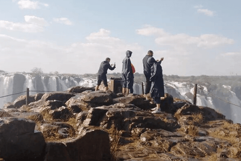Victoria Falls: Guided Orientation Walk and Photo Tour