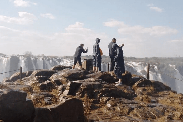 Victoria Falls: Guided Orientation Walk and Photo Tour