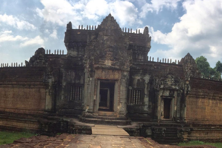 Private Trip to Kbal Spean, Banteay Srei and Banteay Samre