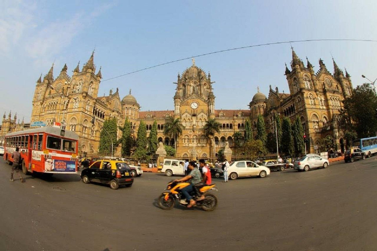 Mumbai: tour panoramico privato e tour dei bassifondi con un abitante del luogo