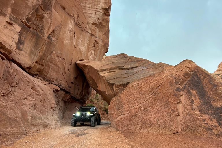 Moab: Private Scenic Jeep Tour with Guide