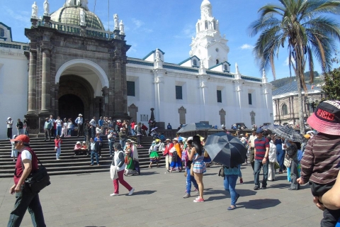 Quito Stadttour und Äquatorlinie: Inklusive Tickets und MittagessenQuito Stadtrundfahrt und Äquatorlinie inkl. Tickets und Mittagessen