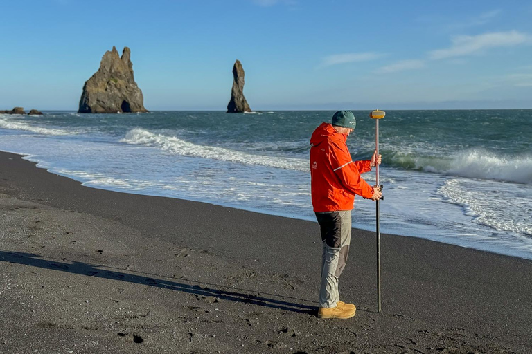 Citizen Scientist Beach Mapping Mission at Reynisfjara Beach