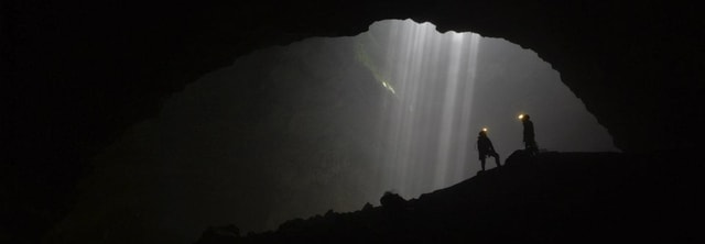 YOGYAKARTA: CAVE AND BEACH TOUR WITH PRIVATE CAR DRIVER