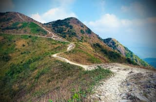 Ma On Shan Ridge & Hunchbacks: Fortgeschrittene Wanderung (ganztägig)