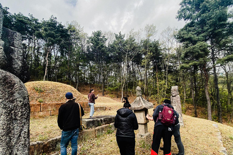 Goyang-si : randonnée sur le thème du cimetière coréen et du folkloreGoyang-si : cimetière coréen et randonnée folklorique
