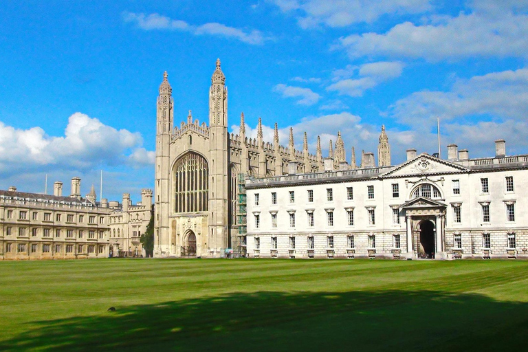 London: Cambridge-Newton to Nobel Prizes Guided Walking Tour