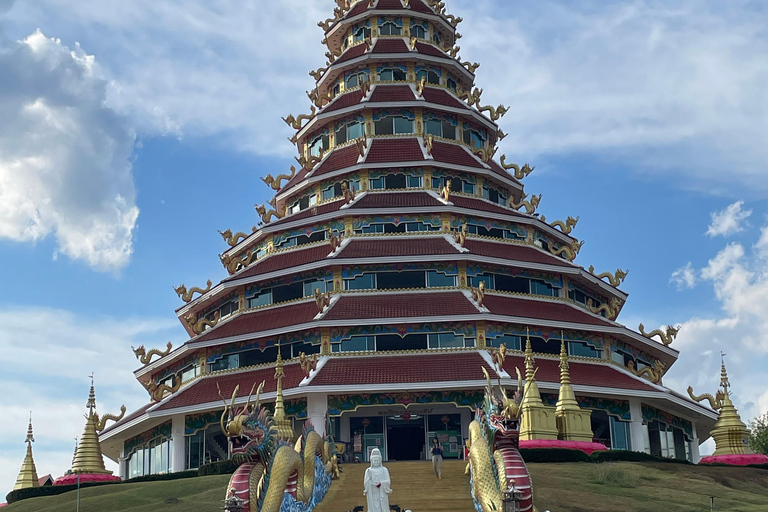 Private trip Chiang Rai Day trip, White Temple, Blue temple