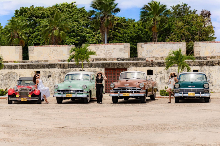 Take a ride in a vintage car and snap some photos in Cartagena de Indias Vintage car ride with a photo shoot