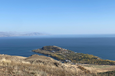 Yerevan: 2-Day Waterfalls and Nature Tour