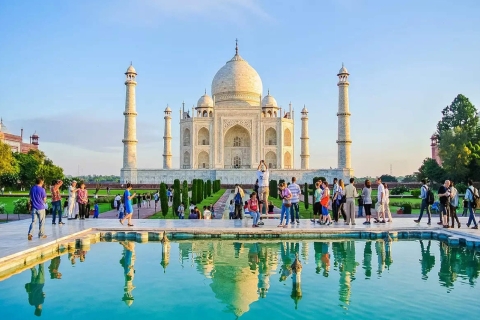 Agra : Visite guidée privée du Taj Mahal et du Fort d'Agra en voitureVoiture + Guide + Billets + Déjeuner