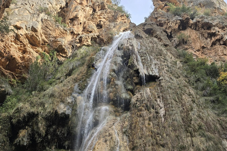 Cortes de Pallás, Valencia: Otonel Gorge or "La Doncella" Gorge Cortes de Pallás, Valencia: Otonel Ravine or "La Doncella" Ravine