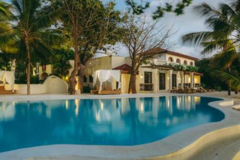 Mombasa: Rooftop Massage, Swahili Song, and Meal